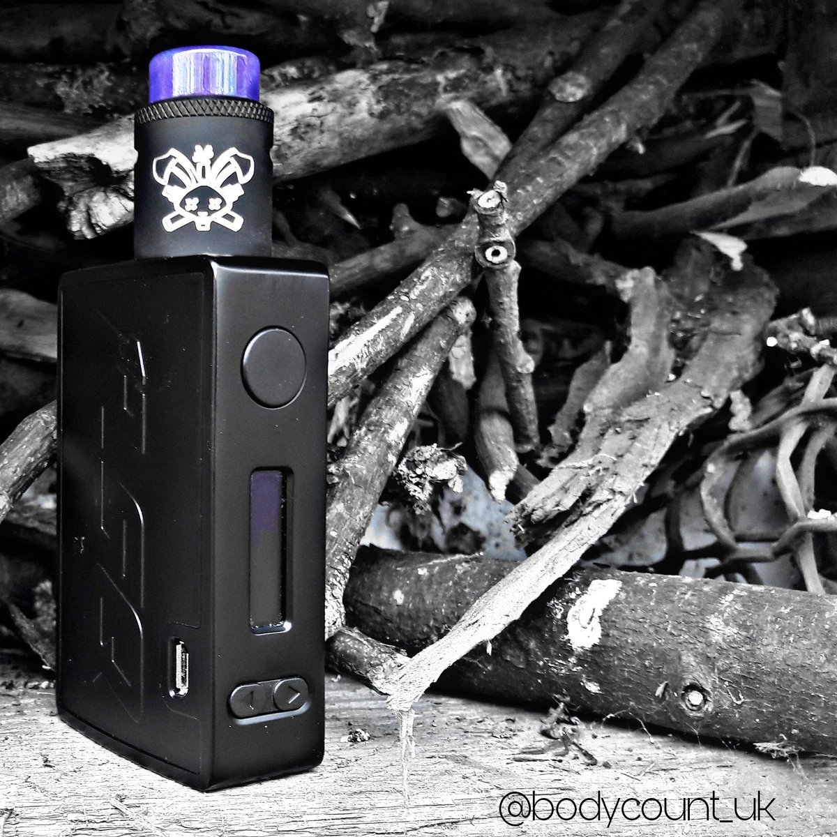 glyn_wyatt's tweet photo. RSQ and DEAD RABBIT SQ 😍💨💨
#hotcig #rigmodww #rsq #hellvape #deadrabbitsq #deadrabbitrda #vapefam #cloudchasing #ccuk https://t.co/Kb09nBxtcO