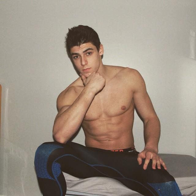 Single or not.

 Whoever likes this, would date you 
 Whoever RT's this, would fuck you 

If you're brave enough, copy and paste