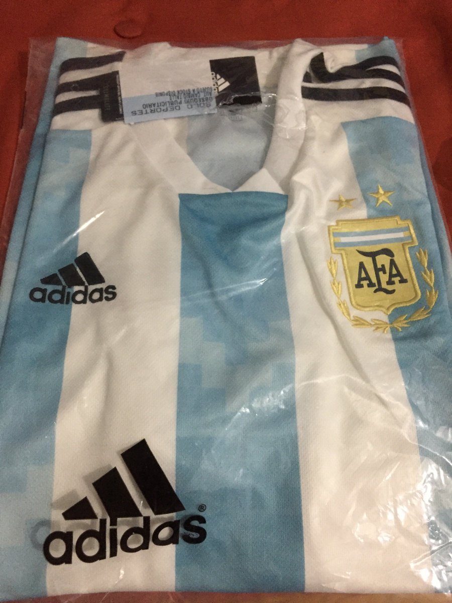 radiolared's tweet photo. Hoy gentileza de @SoloDeportesOk te regalamos la camiseta de la Selección Argentina
Dale RT y participá
@SoloDeportesOk una pasión nacional https://t.co/G2Y3uX5goQ