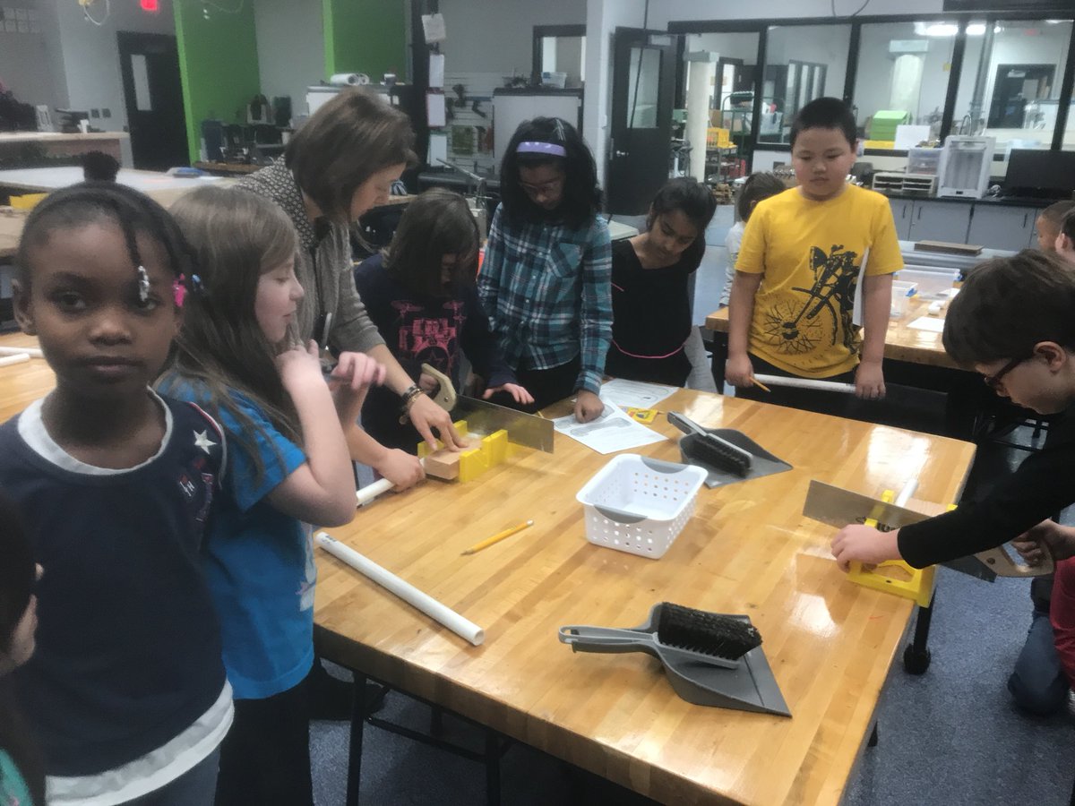 FPSSTEAM's tweet photo. 3rd Grade in the Maker Space making fluency phones https://t.co/Kb6dAALJaV