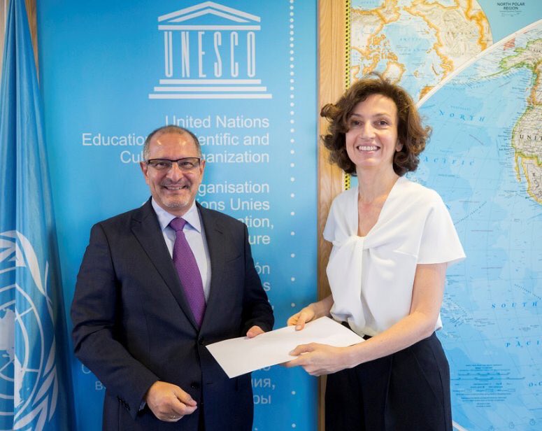 miguelrcabanas's tweet photo. Felicito al Embajador @fsalasl, Representante Permanente @DelegamexUNESCO, quien presentó sus cartas credenciales a @AAzoulay, Directora General de la @UNESCO_es, y reiteró el compromiso de #México 🇲🇽 con la organización #MXmultilateral https://t.co/FluTX6SQOt