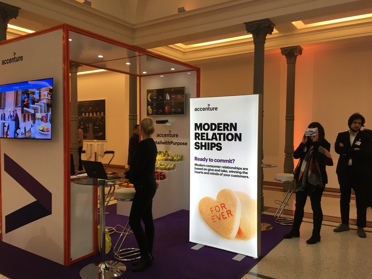 LeaMeiser's tweet photo. Explore our Accenture Customer Innovation Network via the 360° video at our booth and speak to our subject matter experts from Milan at #LZOpen @AccentureItalia. Find out more: https://t.co/9fIiEGYzp6 https://t.co/i5binxuVJq