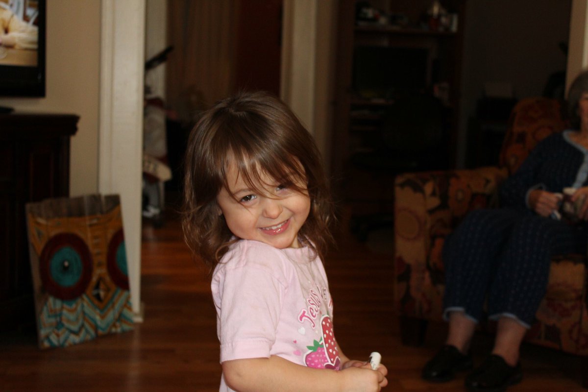 Beautiful girl who is happy!