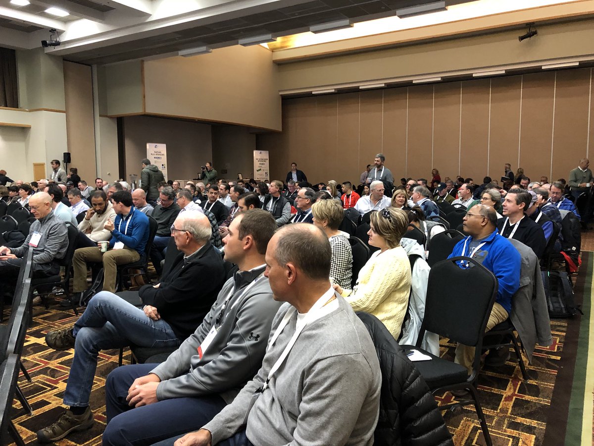 SelfStorageAssn's tweet photo. SSA President & CEO @SSA_TDietz welcomes our #SSASki18 attendees. https://t.co/6B4XfqBgJy