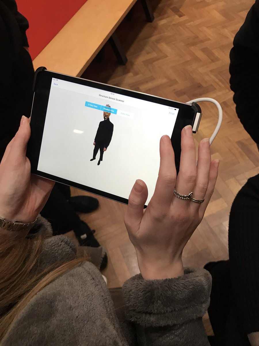 FMMuca's tweet image. FMM year 2 VM students collaborate with @cantarch to explore their store designs #virtualreality #scanner