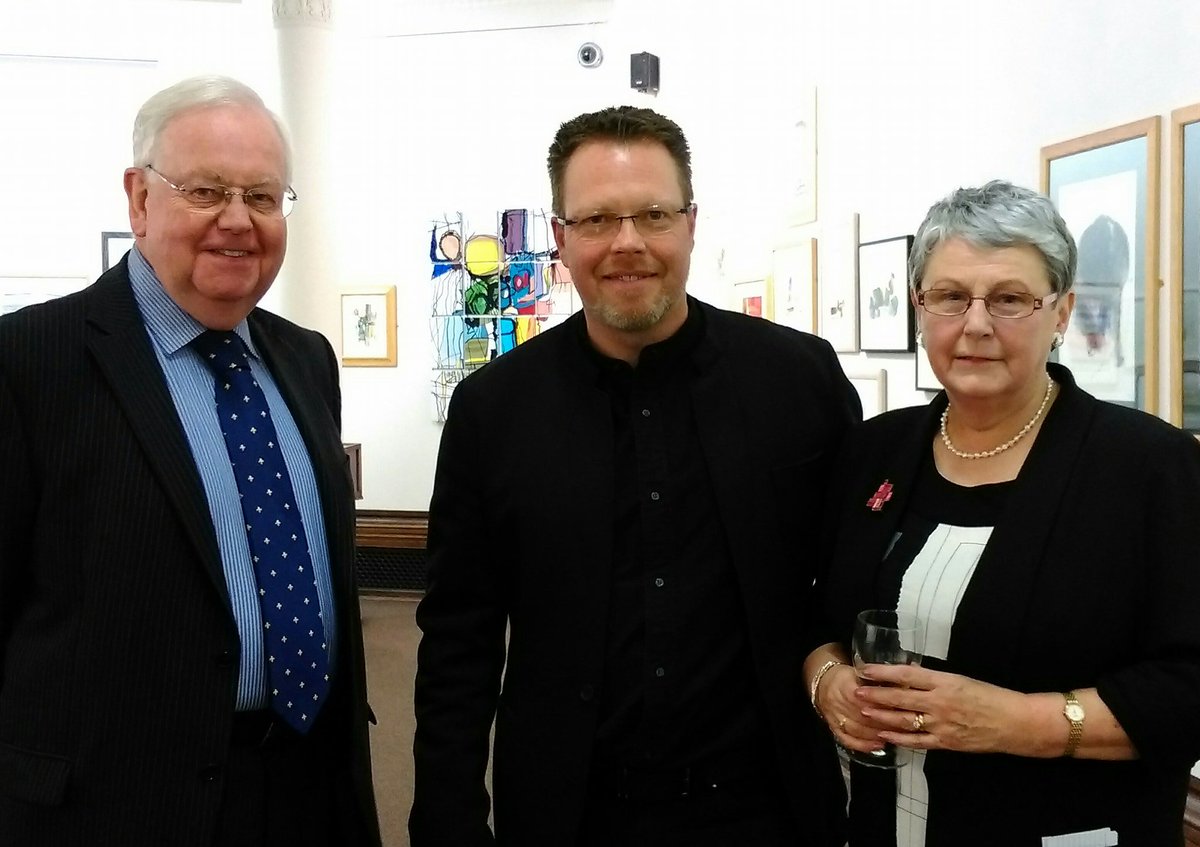 StockportWMAG's tweet photo. Harry Ousey Exhibition preview on Saturday - well done to Sue Astles and Simon from  @elephantstones6 for putting together a great show for our gallery! Over 100 paintings on show! #Forgottenartist #BritishArt Scene https://t.co/uH5J5PYhoV