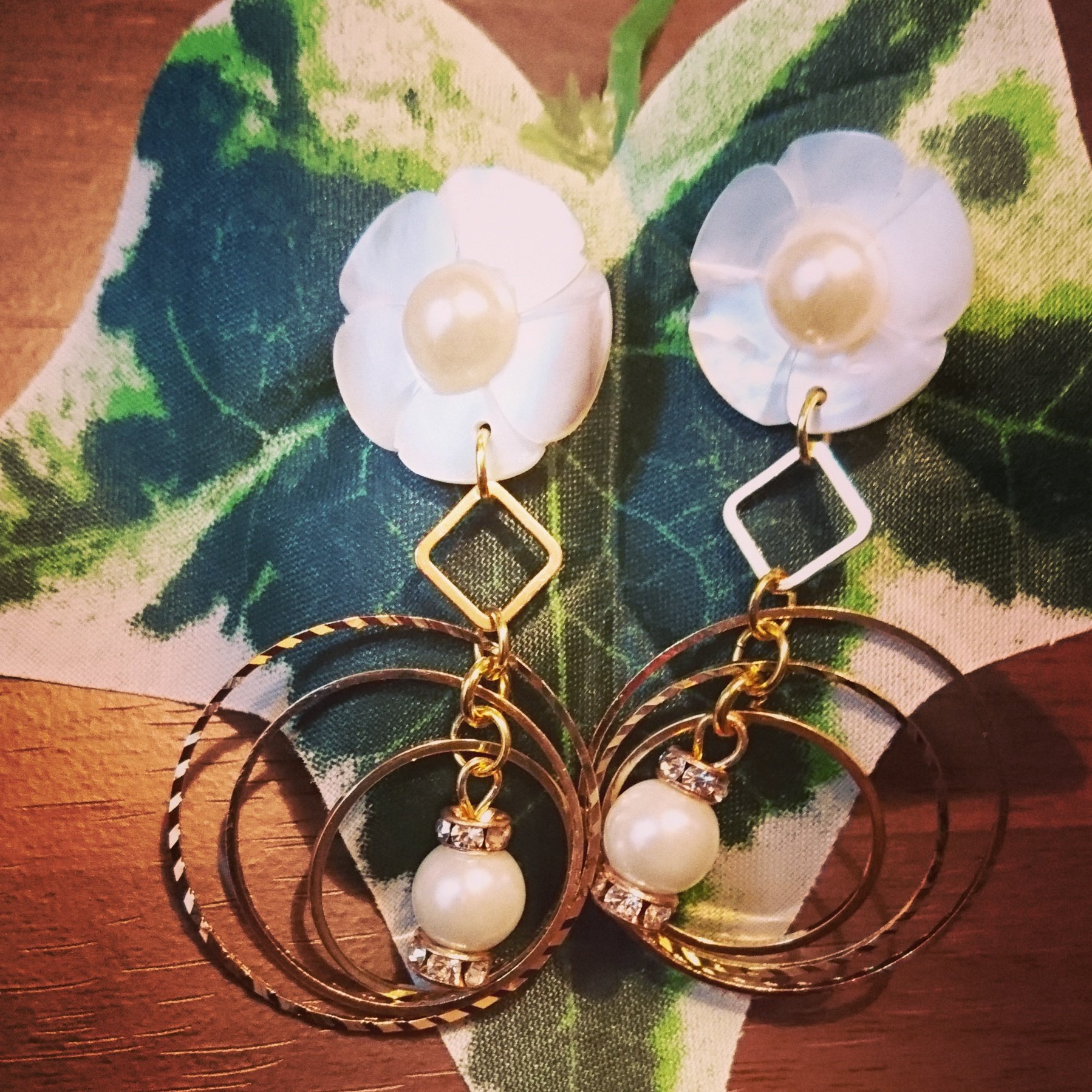 ハワイアン　ハンドメイド　シャワーツリー　フープピアス ハワイアン ハンドメイド シャワーツリー フープピアス