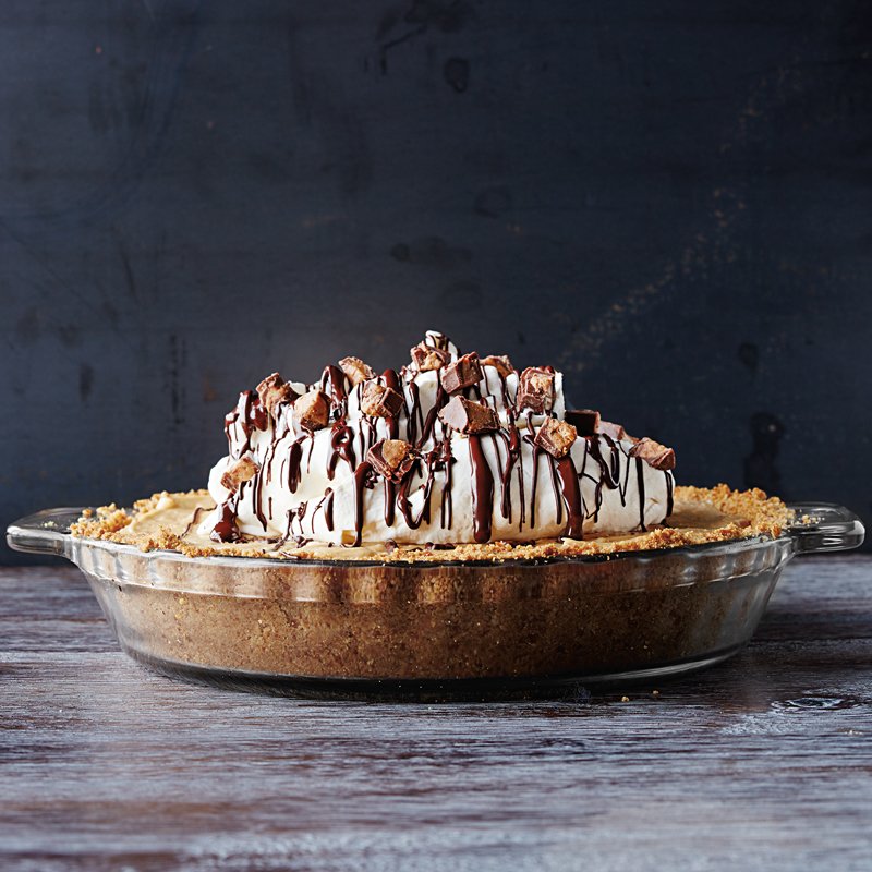 WilliamsSonoma's tweet photo. Treat yourself. It's #NationalPieDay.

Peanut Butter Pie with Pretzel Crust: https://t.co/usWCXdna2j https://t.co/ipEzij2BiV