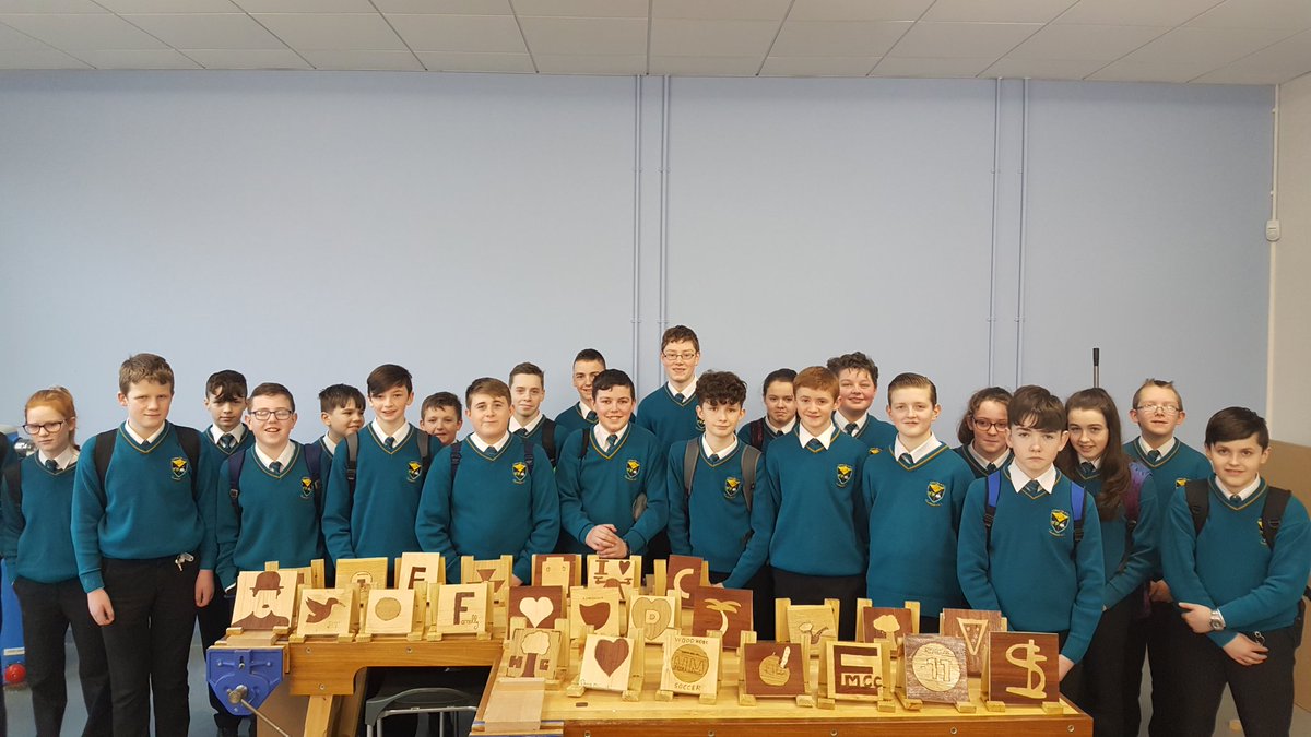 CDAR_Tech's tweet photo. 1st years happy with their Marquetry panels. A picture they will look back on in future years https://t.co/DF6fysYiL8