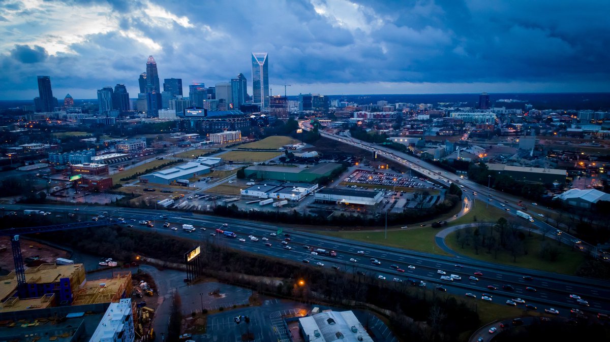 AerialBuzzz's tweet photo. ☁️☁️☁️ morning for our video shoot. 

#aerialbuzzz #CLT #QueenCity #Charlotte
#citylife #morningcommute #aerialphotography #aerialvideography #P4P #drone #DJI @spiraclemedia @theDroneU https://t.co/UKIxoWQ9cM
