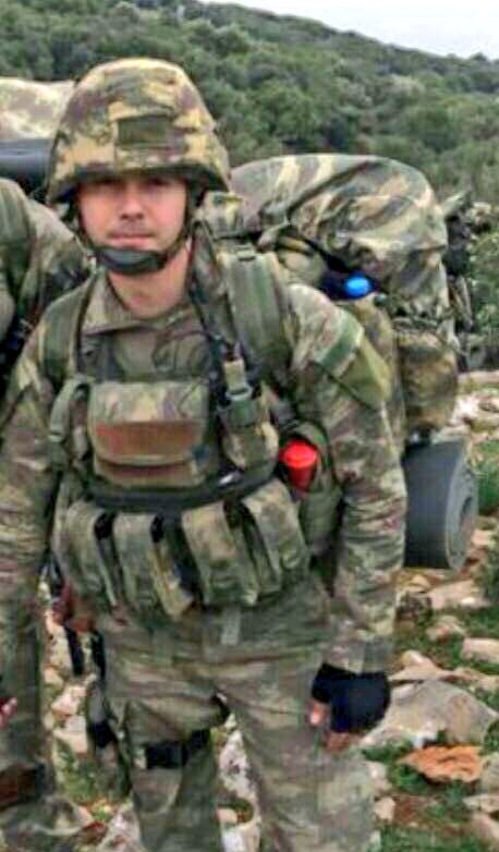 abdulhamitgul's tweet photo. Bütün terör örgütleri ve destekçileri bilsin ki;
Bu mücadelede;
Ezanımız dinmez,
Bayrağımız inmez,
Vatanımız bölünmez,
Gazası mübarek Kahraman Ordumuz asla yenilmez!
Kahraman şehitlerimiz Musa Özalkan ve Oğuz Kaan Usta… 
Ruhunuz şâd, mekânınız cennet olsun! https://t.co/AuFppKDmUQ