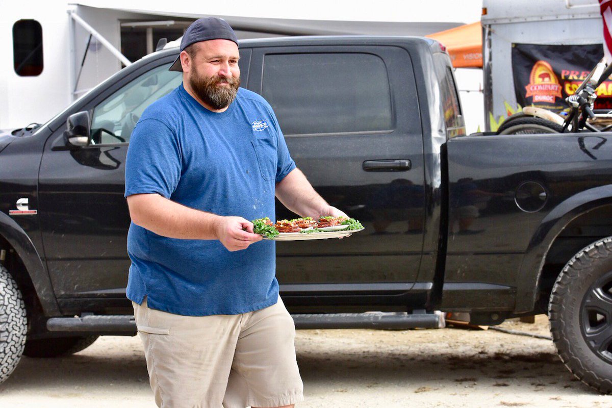 WorldFoodChamp's tweet photo. WFC was proud to add the @SmithfieldFoods Smokin’ Hot Pork Loin Challenge to our list of competition challenges at #WFC2017!
Click here to read more about this BBQ throwdown, and be on the lookout for more at #WFC2018: https://t.co/yCW7CDcWlb
#FoodSport #FoodChamps #Smithfield https://t.co/TqN04jDm7L