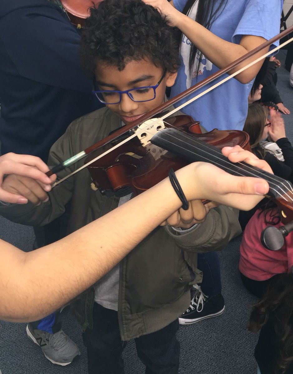 Saigling5th's tweet photo. Field Trip to Haggard Middle School https://t.co/tjLE3zM6nC