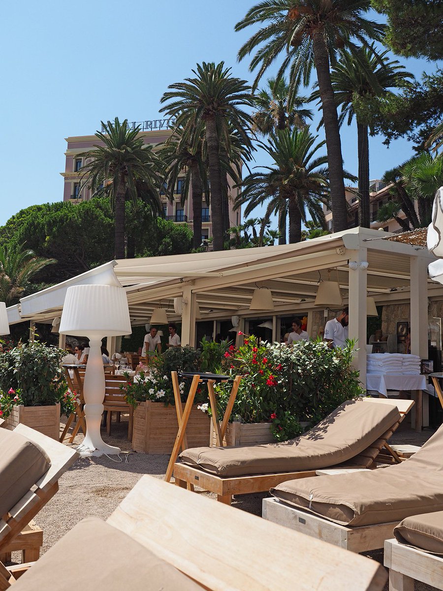 thegooddenlife's tweet photo. Replacing the #Januaryblues with the azure waters of the French Riviera over on the blog! https://t.co/cuXTdElwHO Have you been to gorgeous Beaulieu Sur Mer? 💙☀️🌴 Bring on Summer!  #TravelTuesday #travelblogger #frenchriviera #CotedAzurFrance #travelphotography #foodblogger https://t.co/wXhOpyoX2i