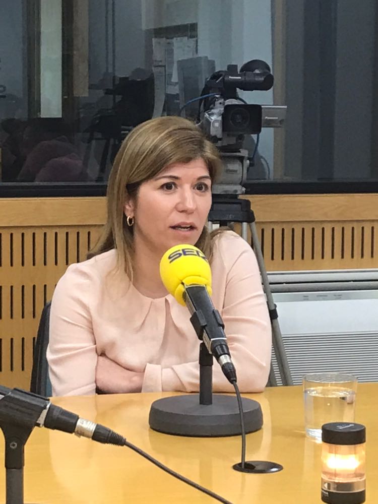 AJEValencia's tweet photo. En plena grabación del programa #Estartapeando de @La_SER con #sociosajev @IEM_BS @chiquiemprende @fpagrado @ymant @casasinhaus @CASFID_ES @elmolilab @welegaloficial Os avisaremos de su próxima emisión ;-) https://t.co/s7FlyQfEbB