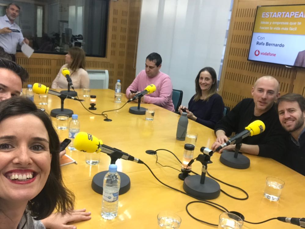 AJEValencia's tweet photo. En plena grabación del programa #Estartapeando de @La_SER con #sociosajev @IEM_BS @chiquiemprende @fpagrado @ymant @casasinhaus @CASFID_ES @elmolilab @welegaloficial Os avisaremos de su próxima emisión ;-) https://t.co/s7FlyQfEbB