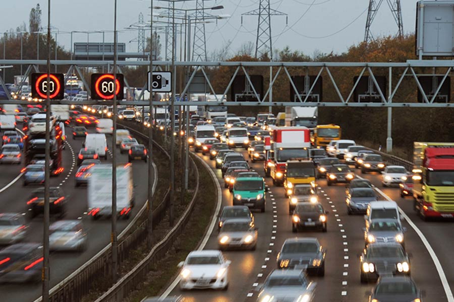 HRGrapevine's tweet photo. 5 resolutions for safer workplace driving in 2018 https://t.co/wVgz9kr5TY | @ambithub https://t.co/i5iPpJyUwL