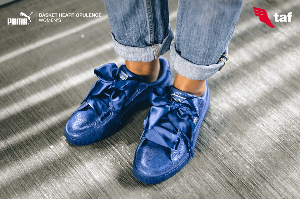 TAFmx's tweet photo. 🔵 Un toque brillante en tu outfit 🔵
-
#tafMX #SneakerLover #BasketHeart https://t.co/Hp1HlV2qdB