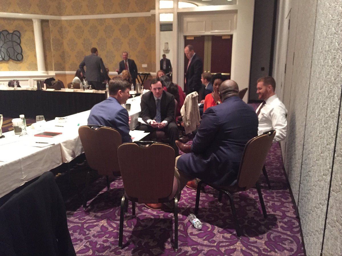 ahilger1's tweet photo. Our CHARLOTTE Aerotek and TEKsystems teams combining insights, brainpower and artistic ability to help us ensure the future stays bright. #AllegisDayOne https://t.co/slX9dH2Kwk