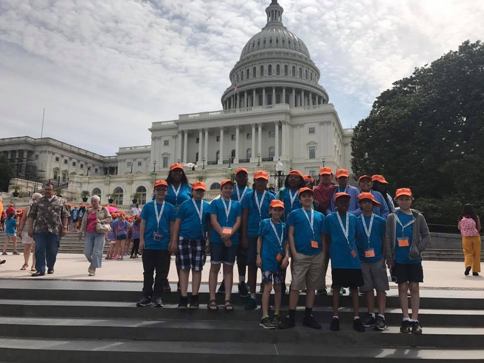 GoStudentTours's tweet image. What a TERRIFIC for our groups! They got a special VIP visit to the Chambers of the House of Representatives and even sat in the same seats our leaders do! They got to cast a vote and visit and photos with their Congressman!