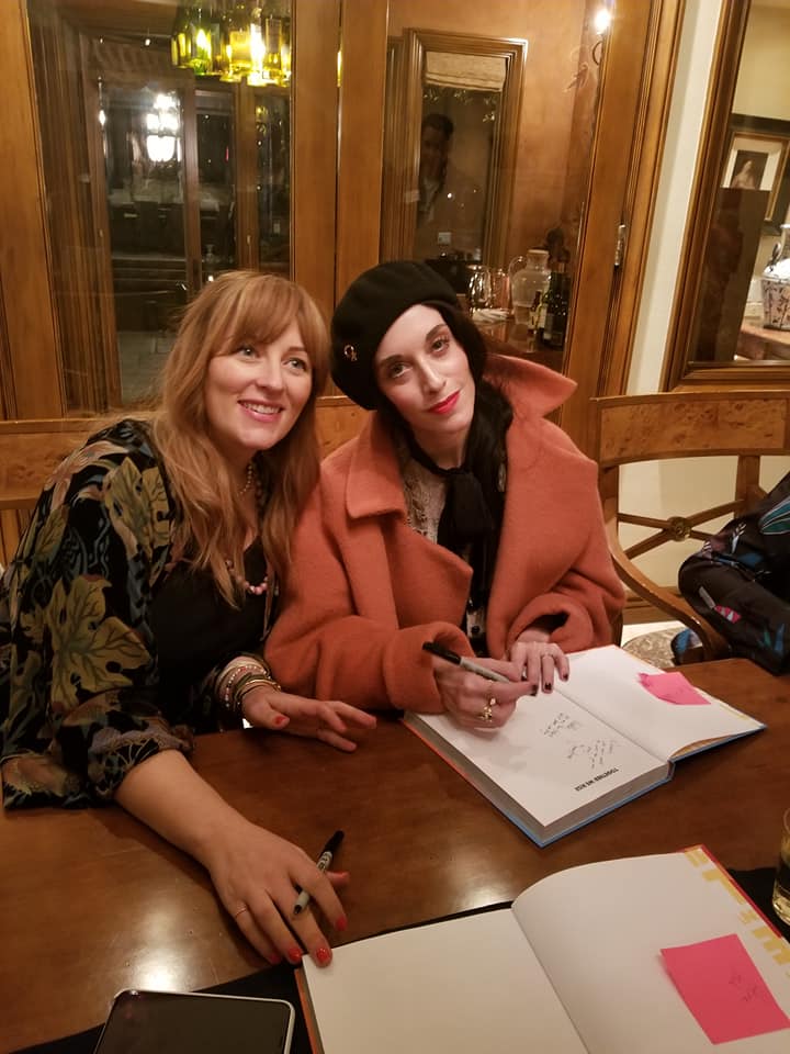 HeraHubIrvine's tweet photo. What an amazing event and book signing! We can't wait to host "friendraisers" at Hera Hub in OC! Thank you @wave4all for hosting!

#TogetherWeRise #womensmarch #WomensMarch2018 #WomenEmpowerment #femalempowerment #womenhelpingwomen #womenempoweringwomen #PowerToThePolls https://t.co/PBgZtTSpCx