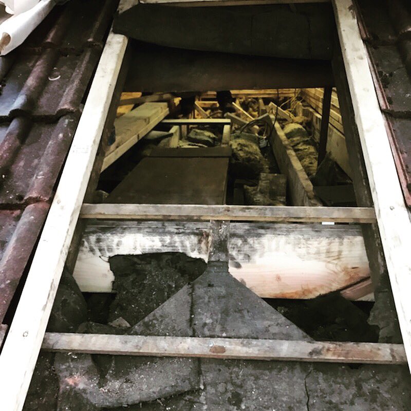 BrhBuild's tweet image. LOFT CONVERSION started in audenshaw more pics to follow!👌😉#lofts #loftconversion # Builder’s #greatjobdone