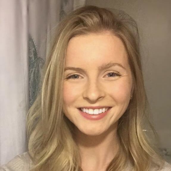 Meet RA Julia! Julia is a Senior Marketing major and Studio Art minor from East Longmeadow, MA. A fun fact about Julia is Big Sean once bought her Chipotle! #hillras