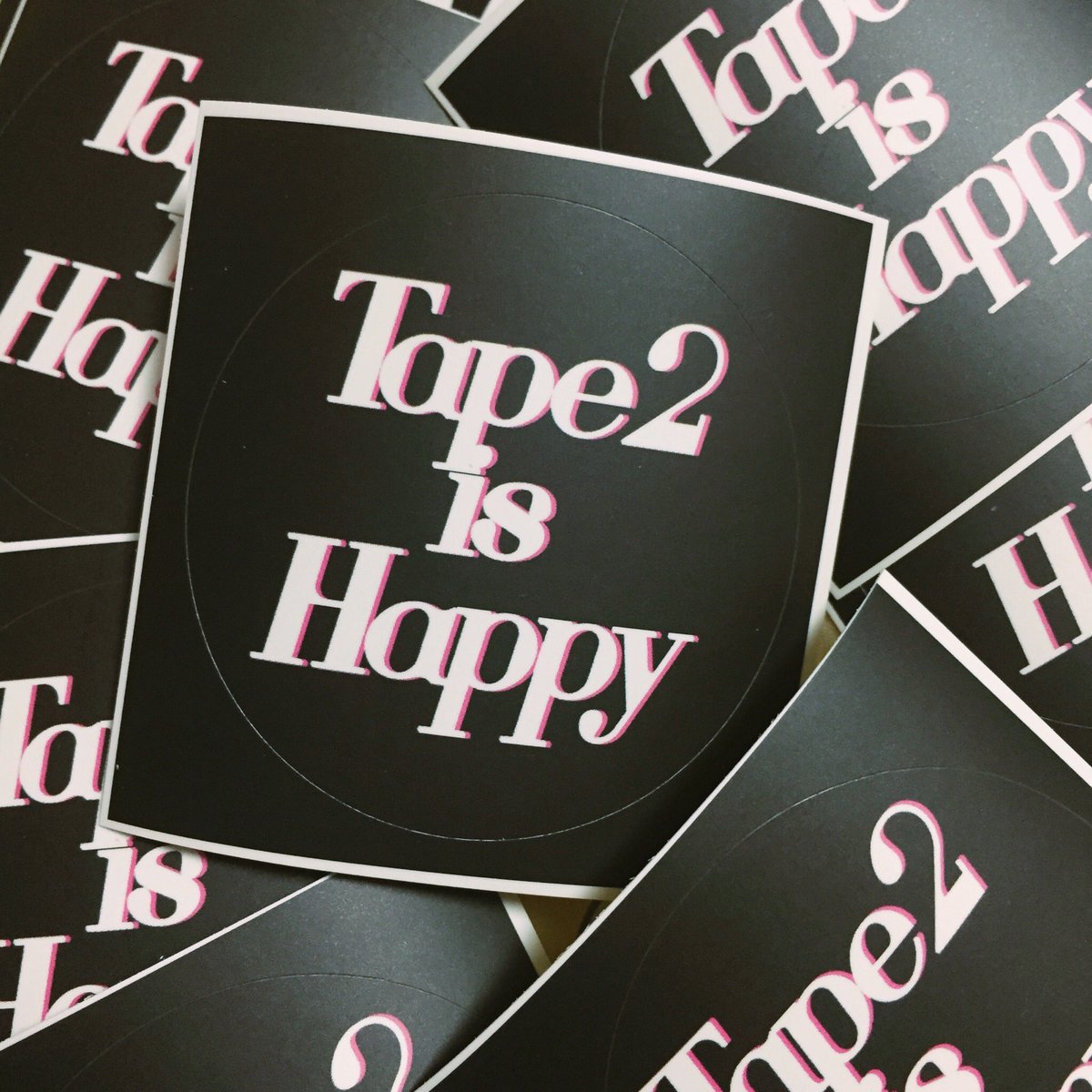 tape2isnotdeadd's tweet photo. 테이프투 텦투 tape2 홀로그램 스티커 + 원형 스티커 다 드려요 ^^
https://t.co/NXO0g9gOkh 
여기 보고 양식대로 입금하고 해주시면 ㅈㄴ ㅈㄴ ㅁㅈㄴㅁㅈㄷ 개많이 넣어서 드림 어차피 익명인데 모 다덜 해주세요~ https://t.co/pP2Hbnbzrk