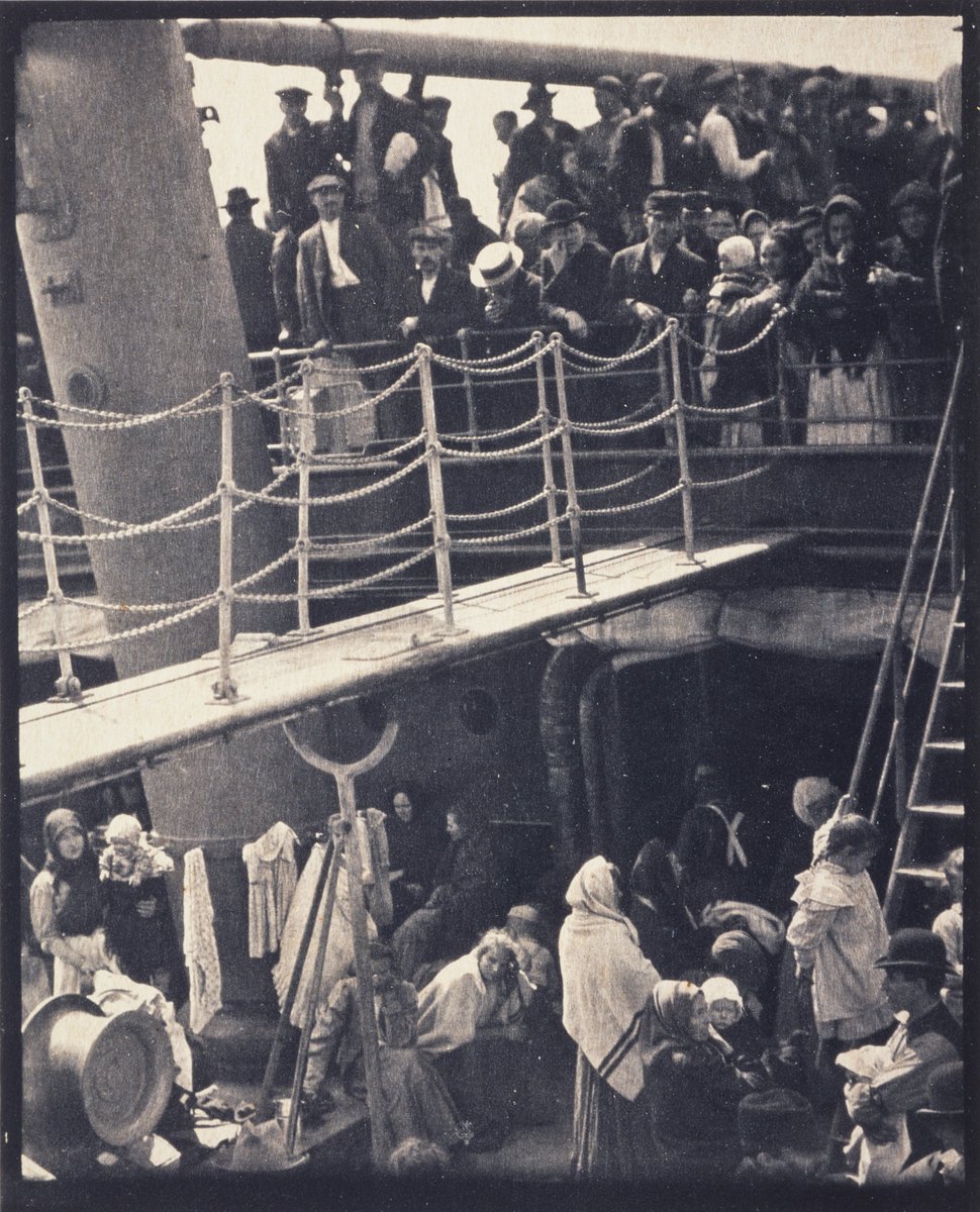 Scotland’s exceptional national photography collection is opened up to explore the history of transportation... 

Planes, Trains &amp; Automobiles opens at #ScotPortrait from 2 June, FREE #PlanesAndTrains bit.ly/2jR9Gge