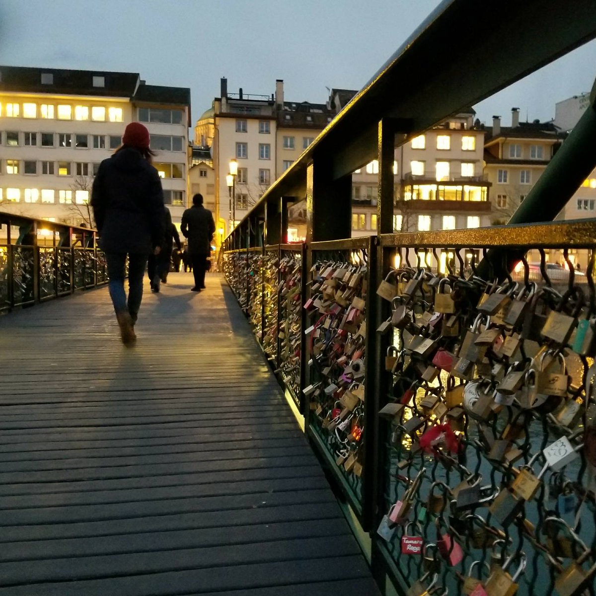 KeirMiron's tweet photo. #ZURICH
#SWITZERLAND
#IMHOMENOW https://t.co/giSx1Exbw9