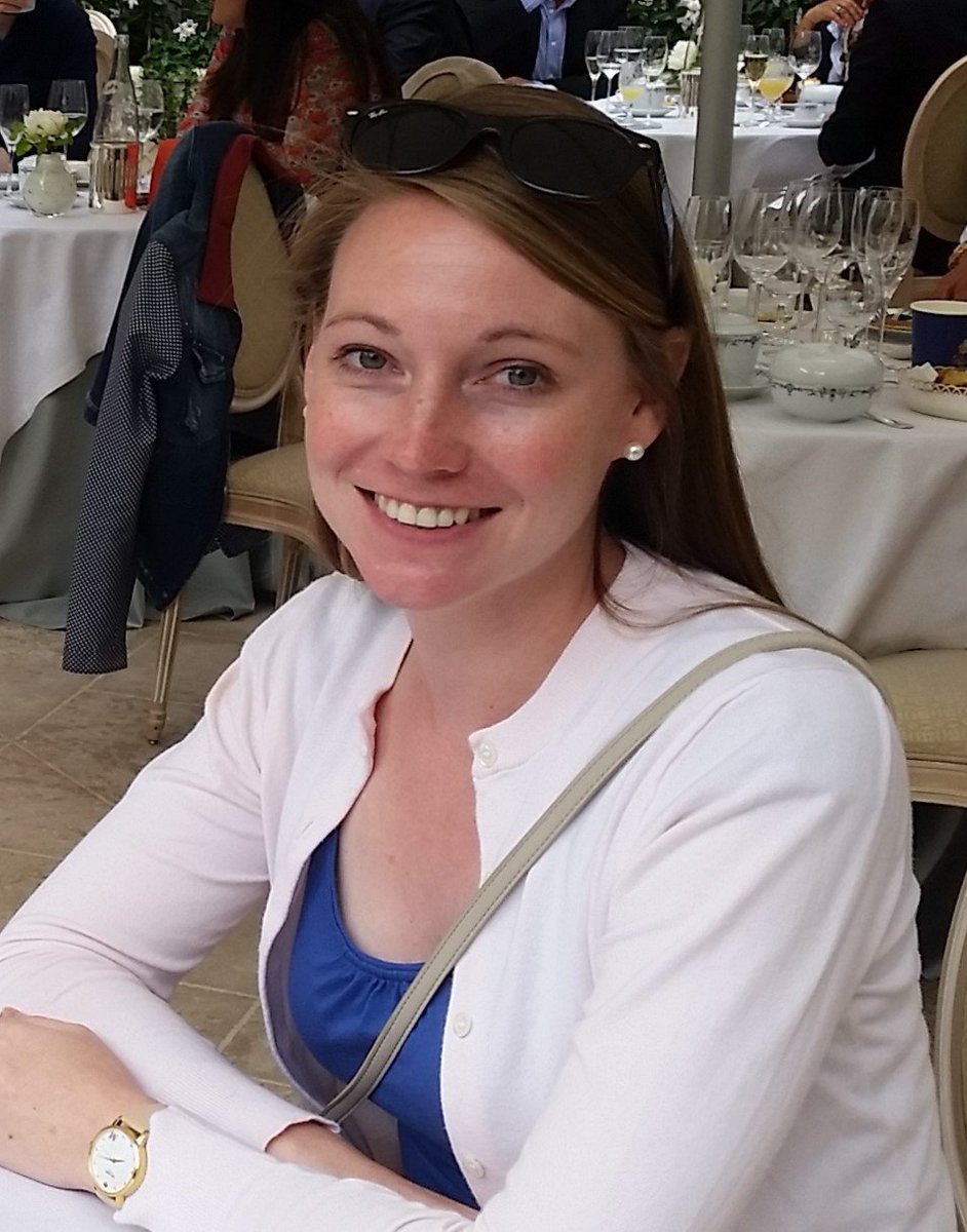 Mountbatten Program On Twitter Adayinthelife Of Alum Maggie Green London March 2011 After Finishing Her Mba With Mountbatten Now Works New York Hours In London As Director Client Solutions Operations For