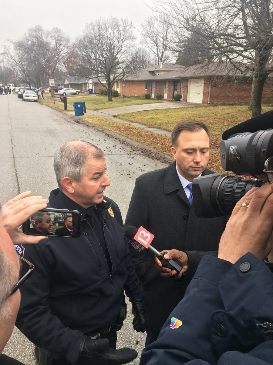 IMPDnews's tweet photo. Deputy Chief Chad Knecht stated “Violence in Indianapolis will NOT be tolerated”. #1NDY https://t.co/nCoOT9bfkx