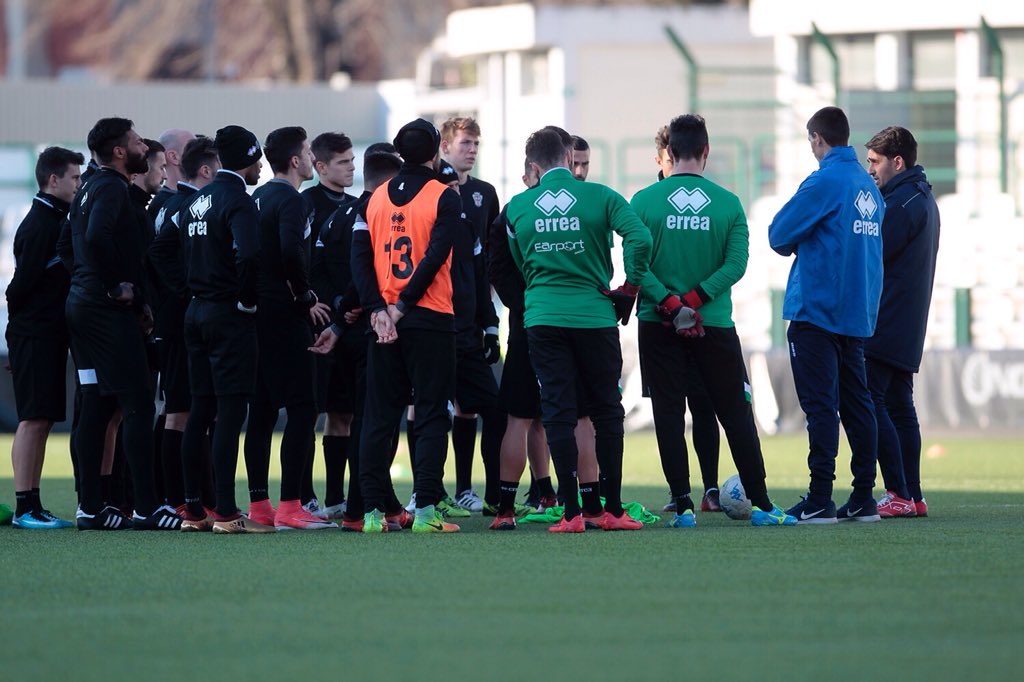 Primo allenamento diretto al "Silvio Piola" dal tecnico GIANLUCA GRASSADONIA ⚽️⚽️🦁🦁🏋🏋
#BentornatoMister
Le foto 📸📸 della seduta odierna ⬇️