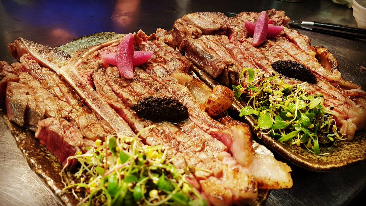 TheMermaidE's tweet photo. Looking for the perfect meal to #share? 👥 #Indulge yourself with our juicy 30oz #Porterhouse #T-bone steak 🍴... Or if you'd prefer a #steak to yourself - tonight's #Sirloin #Tuesday! Enjoy a Sirloin steak and a drink for £20

01480 891106
Ellington-mermaid@outlook.com https://t.co/BSbX27AYsx