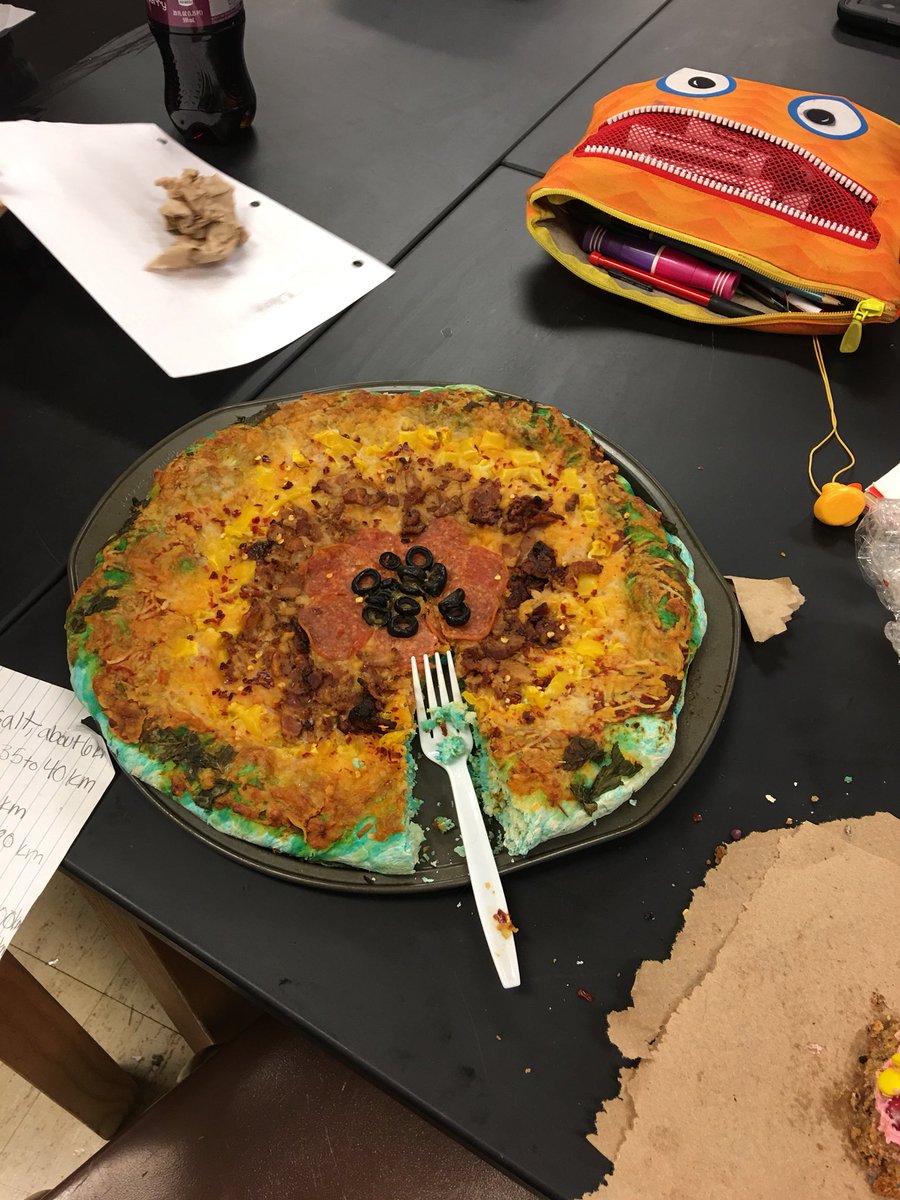 PioneerTrailMS's tweet photo. 6th grade Science rocking layers of the earth! https://t.co/2oOogdg2Bz