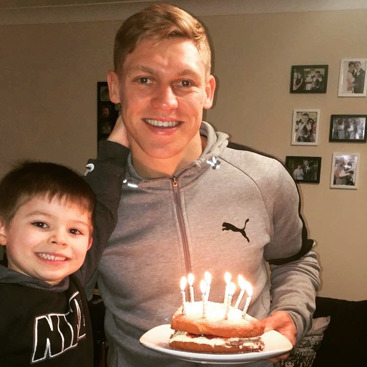 Martyn Waghorn tweet media
