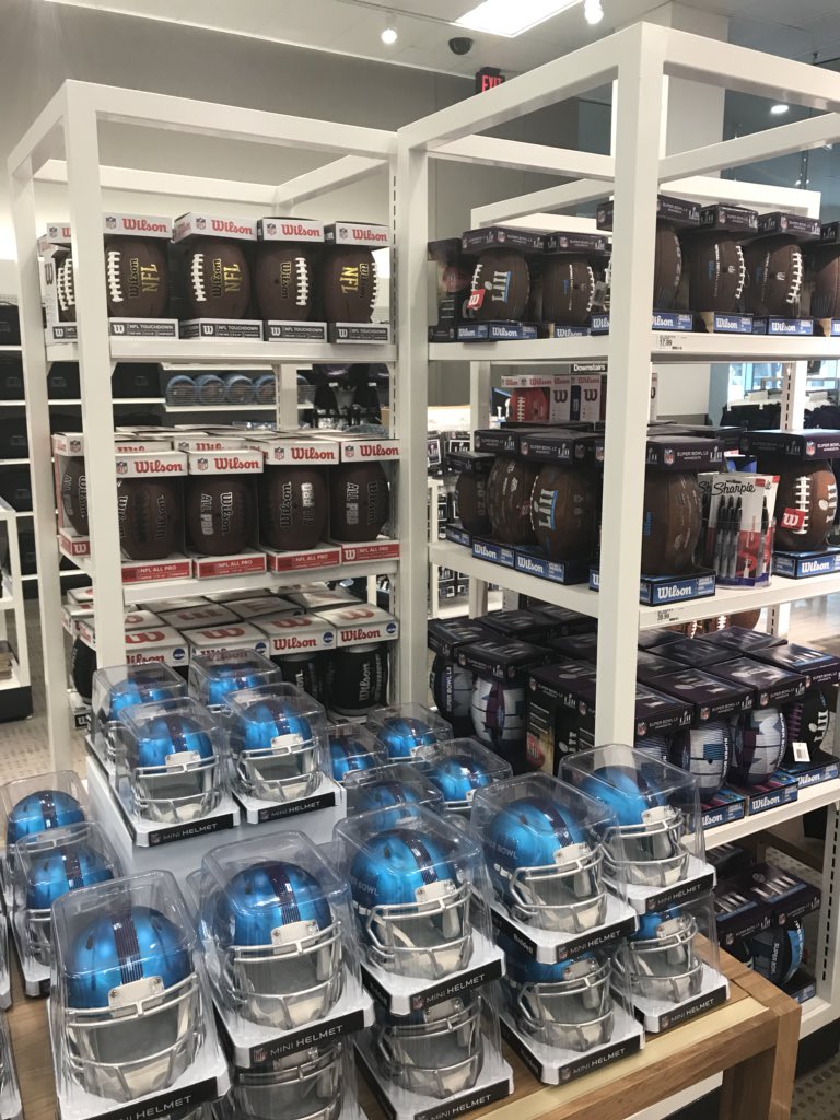 #T1375 has everything you’ll need leading up to the Big Game! #SuperBowlLll #Minneapolis #Bullseye #football #TargetStyle #G199  <a href="/MurrayWWilliams/">Murray</a> @JWG_VMTL <a href="/JenieBrisson/">Jenie Brisson</a> <a href="/ETLsamanthajo/">Samantha</a> <a href="/ButrynMatt/">matt butryn</a>