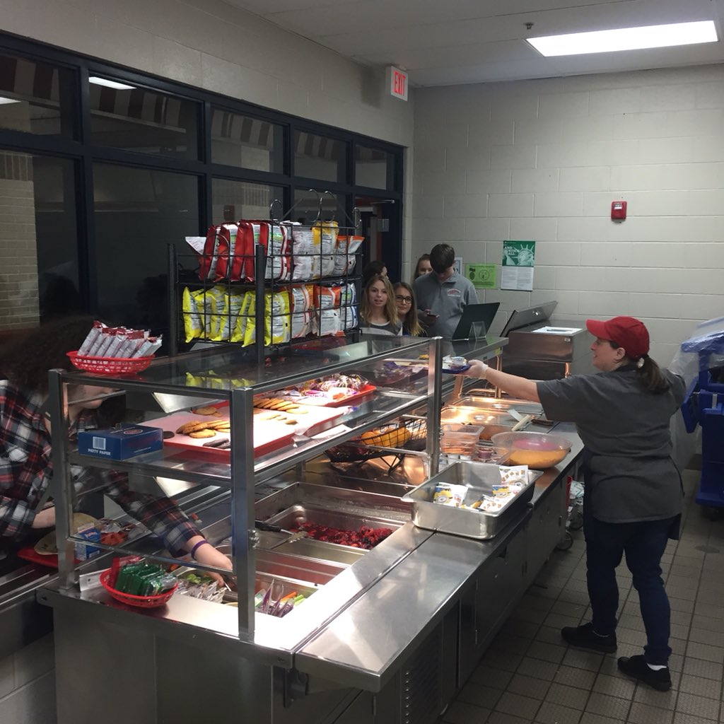 CMAsstPrincipal's tweet photo. Over 300 meals prepared, served, and cleaned up today by 4 kitchen staff members....just another day at the office for CMHS cafeteria. Great job ladies! #LeaveNoDoubt https://t.co/HWKh7OirHm