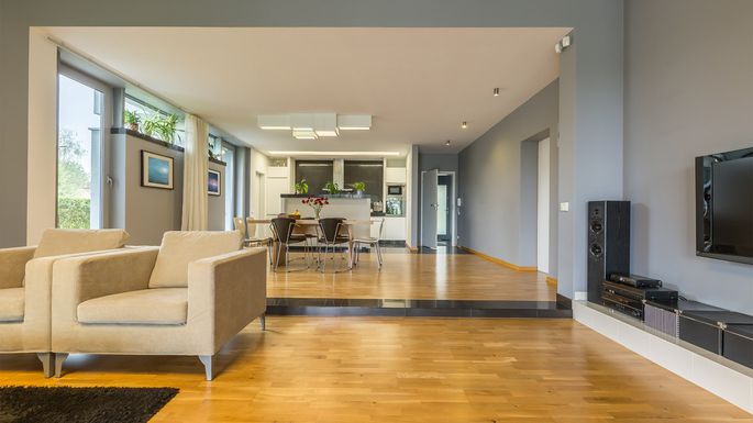 carolinewolf1's tweet photo. Are you thinking about having an open floor plan in your home? Then check out the pros and cons! https://t.co/nyN5GFgv6e https://t.co/ThnsIZIwVj