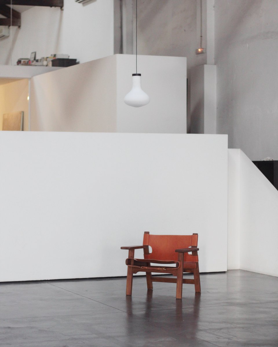 Aprovechando que han hecho una parada en Barcelona por un tiempo, durante estas dos semanas que quedan de enero estarán algunas piezas de <a href="/heapsandwoods/">heapsandwoods</a> en nuestro espacio. Podéis venir a disfrutarlas en nuestro horario habitual!