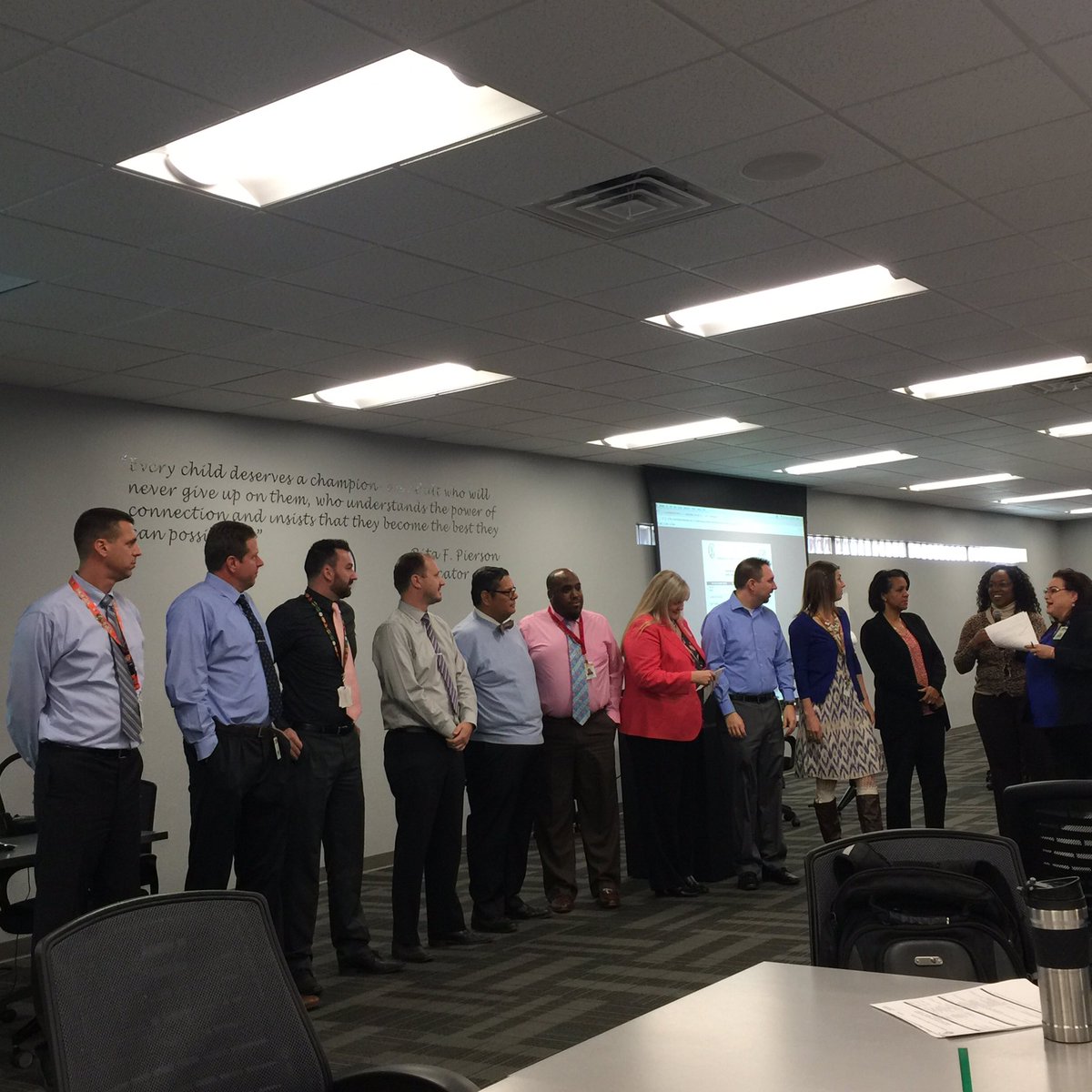 normaaguayo2's tweet photo. When you're the tallest person in the group!@cartwrightElem #visiblelearning https://t.co/H6X0gojc6l