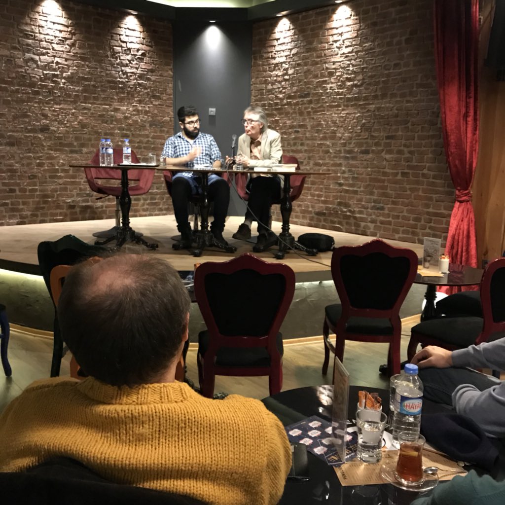 Özgürlük Şarkısı kitabının lansmanı Penguen Cafe’de başladı. Etkinliklerimize katılmak için bizi takip edin.