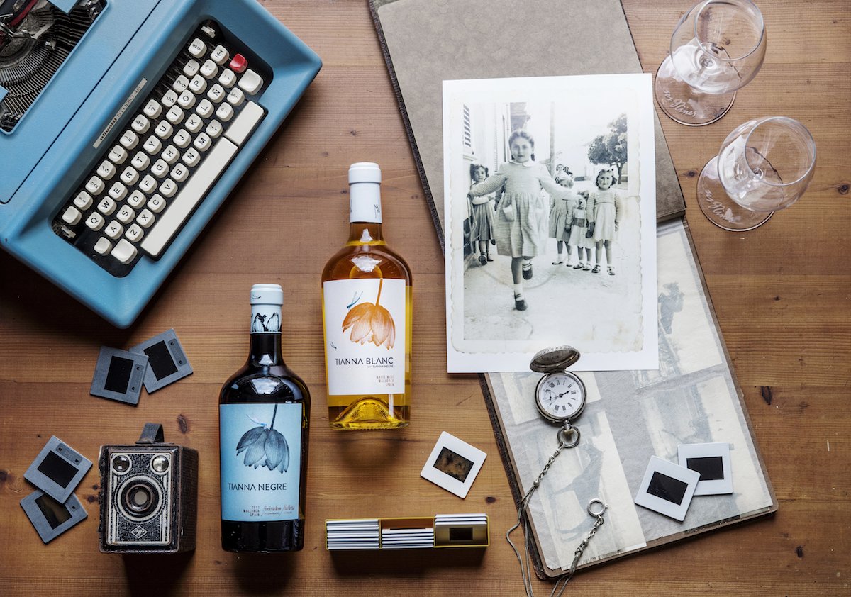 🕰️ Tradició vitivinícola familiar amb innovació al celler Tianna Negre. 🍇