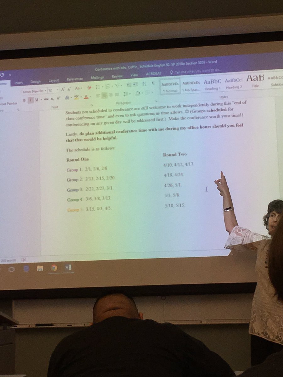 brissiaa_'s tweet photo. Good morning, take a look at my rainbow class.  #college https://t.co/UBeFCv8Qri