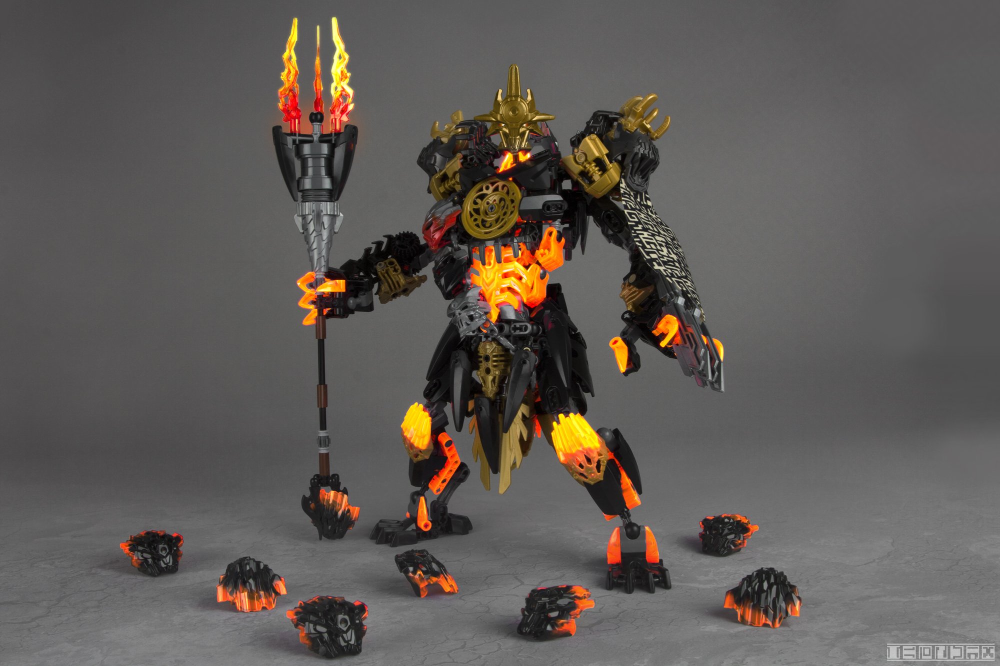 Nick Vas on X A while ago Toothdominoes Ferain and myself made a Makuta for Bionicle but I didn t get the change to dress him up fancy. https t Q8JTh3VVTh X