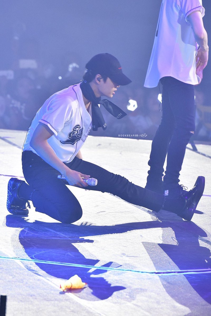 Jongin_butt's tweet photo. https://t.co/w5DvpkJuUl