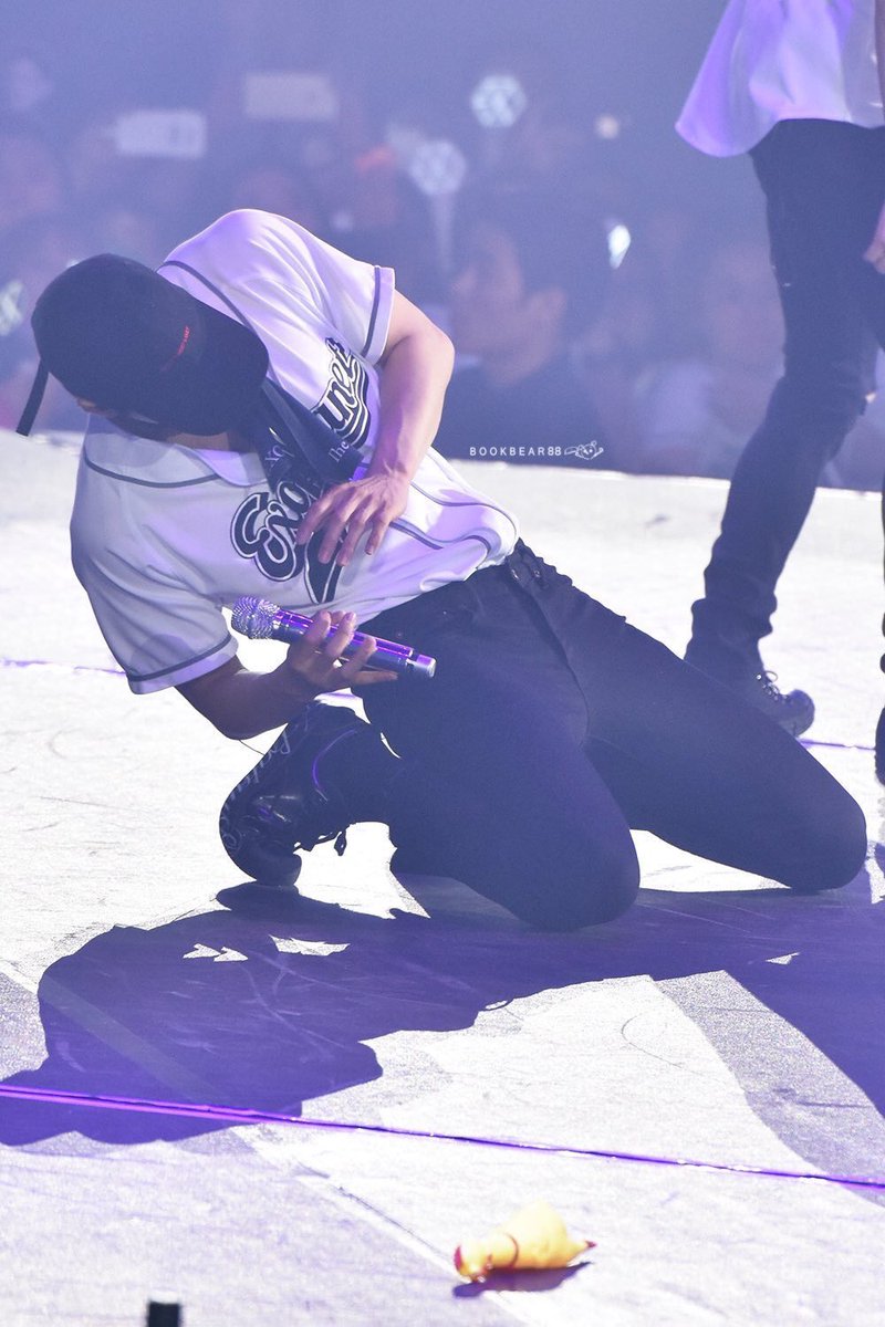 Jongin_butt's tweet photo. https://t.co/w5DvpkJuUl