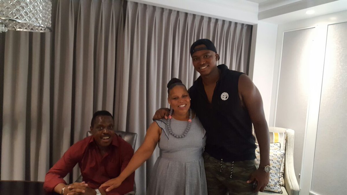 Look who arrived to watch the final test match, 1st time in a hotel, 1st time in joburg 

Parents showing support😍❤ #NgidiFamily