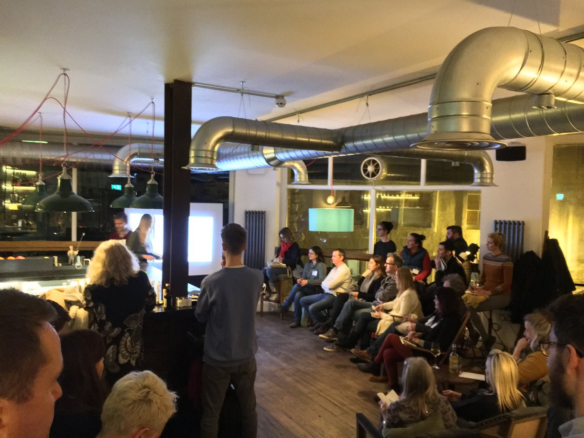 BrookesPics's tweet image. Full house for the 1st Discuss &amp;amp; Do of 2018 talking about Instagram for business in #Frome @samskitchendeli organised by @FromeChamber &amp;amp; @FromeCouncil presented by @fromediary #somerset