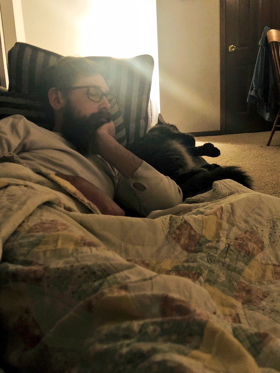 melting_meadows's tweet image. #NewBeard is coming out tonight. I need to see his face, so he’s making that happen. He’ll probably just sleep the whole time...but I’m okay with it.